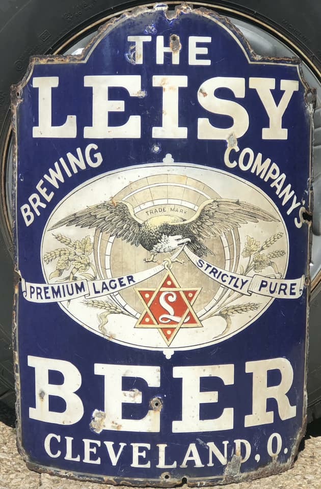 2010Gallery1/LeisyBeer1.JPG